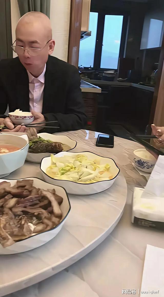 引热议 姐妹直播比脚丫惊呆网友不朽情缘mg网址豪门晚餐曝光