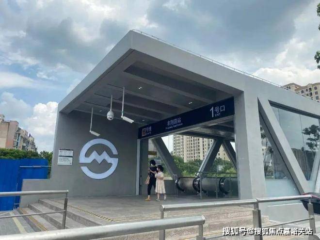 电话→楼盘百科→首页网站→中心楼盘百科→首页→24小时热线不朽情缘网站保利海上臻悦售楼处电话→保利海上臻悦售楼中心(图38)