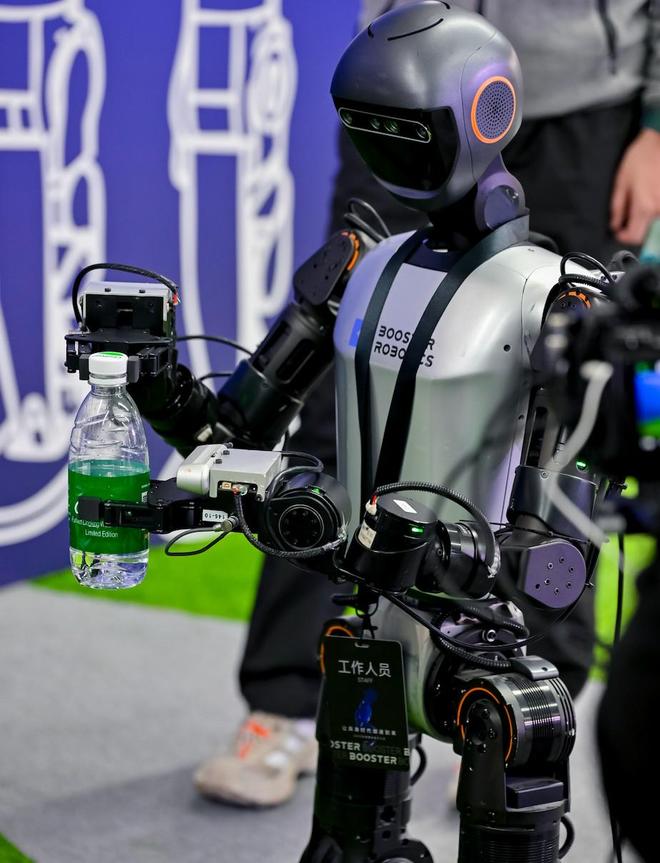 资预计2026年接入设备达十万台以上｜硬氪首发不朽情缘平台网站清华系具身大脑公司